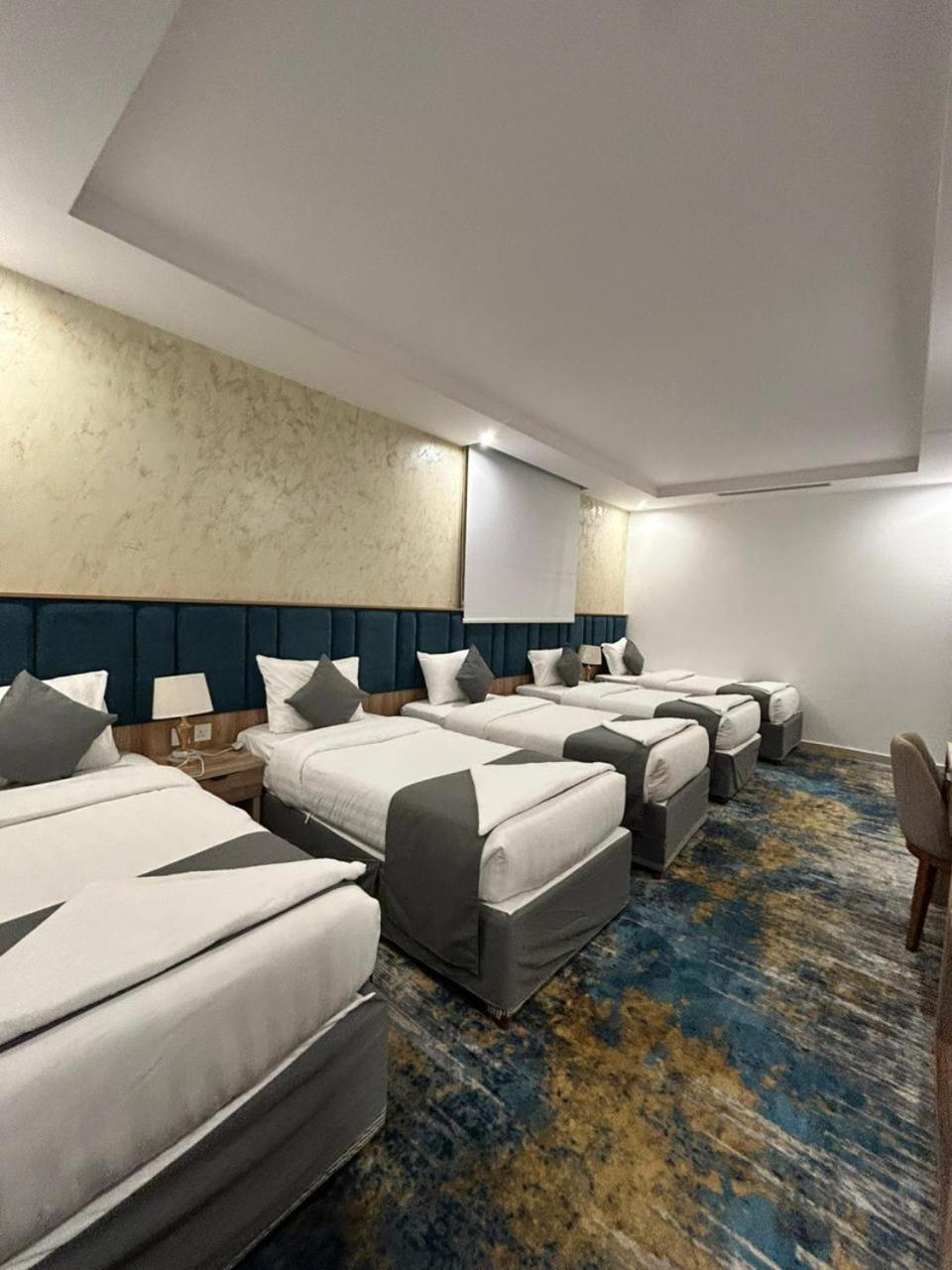 Blue Pearl Hotel Мека Стая снимка